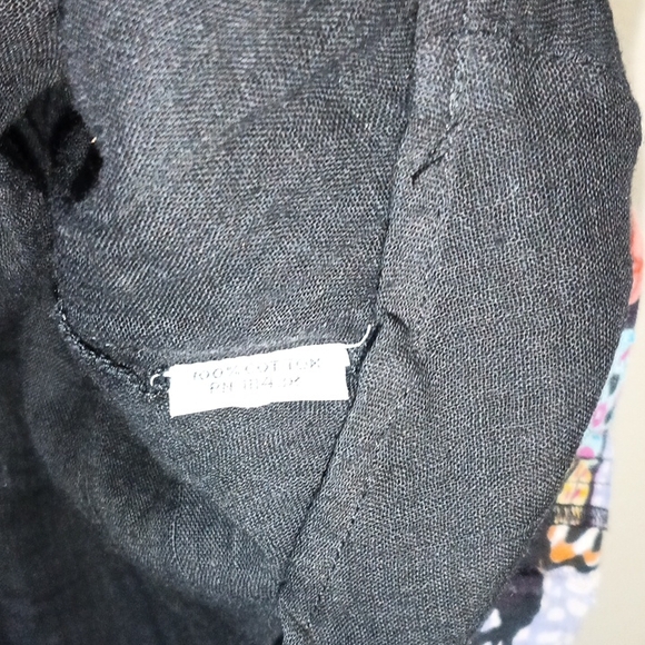 Chic Floral Black Midi Dress - Picture 3 of 5